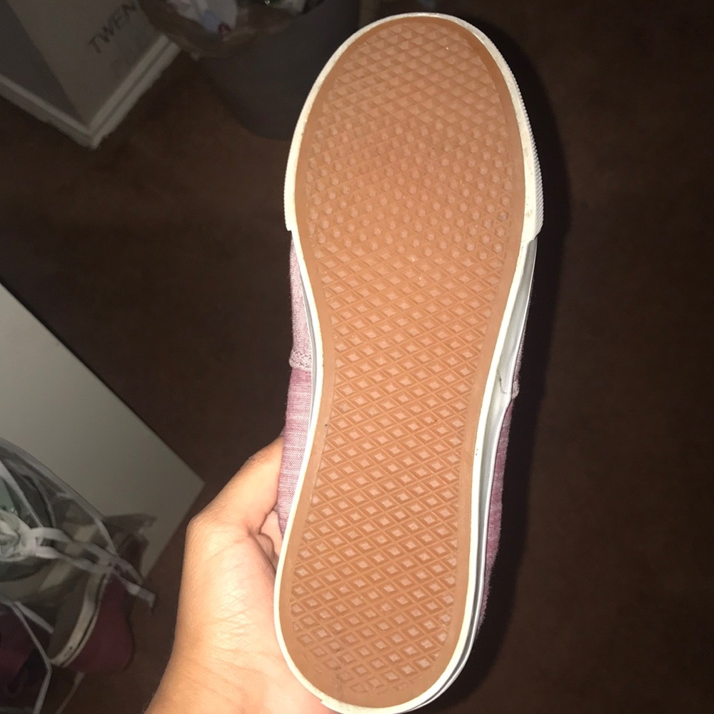 Vans - Picture 2 of 3